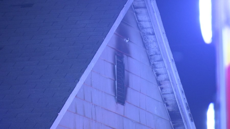 2 displaced, dog killed in Old Hickory house fire - AOL