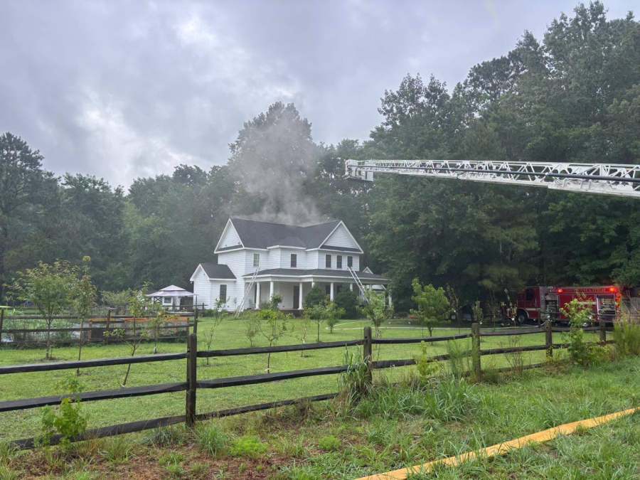 Six displaced after house fire on Sleepy Hole Road in Suffolk - AOL