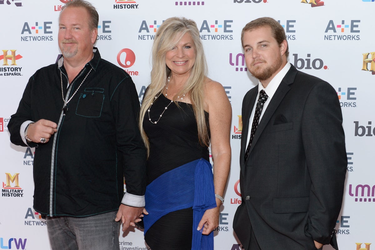 Storage Wars star Darrell Sheets mentioned cyberbully in suicide note,  police reveal - AOL