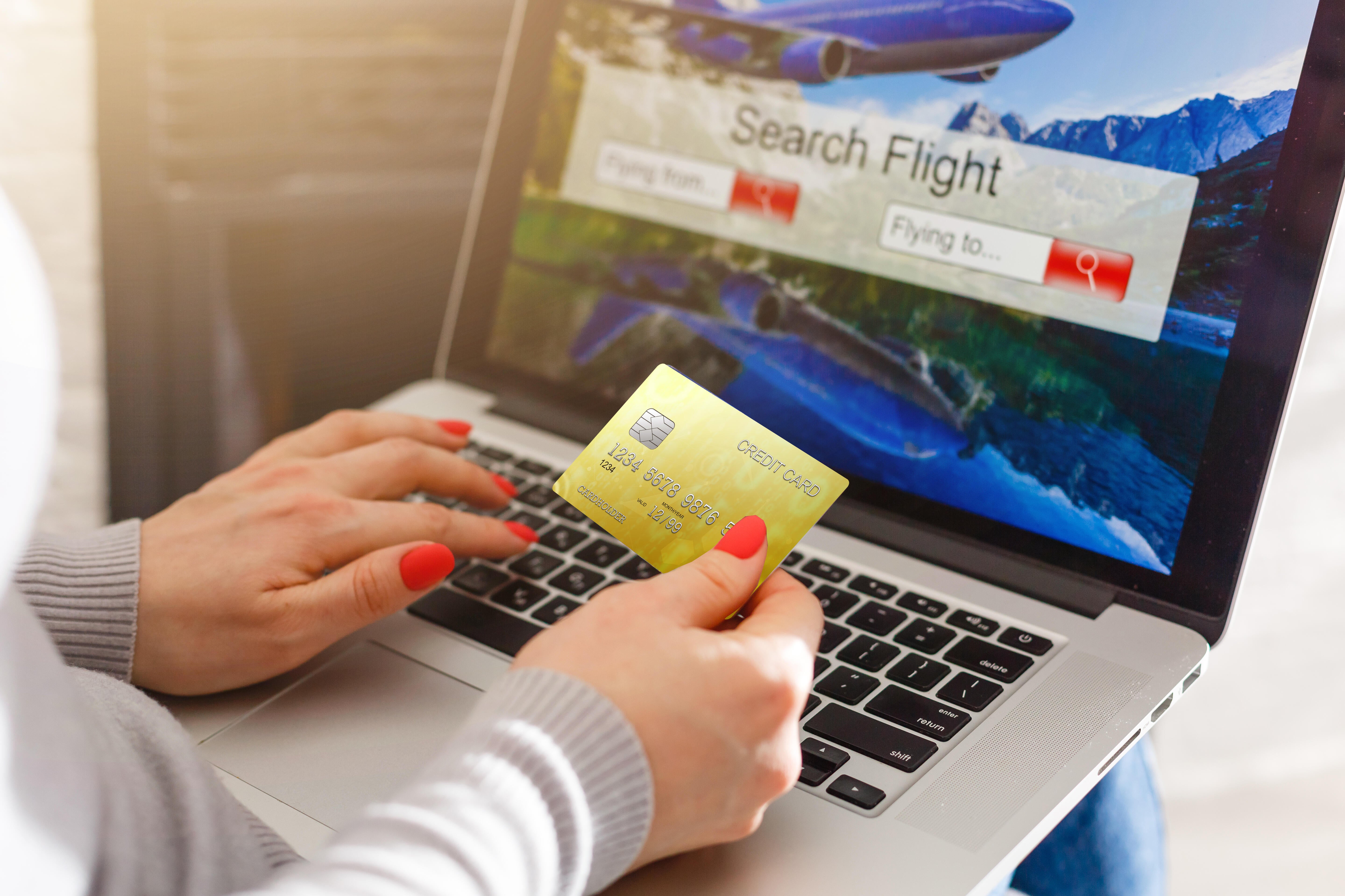 Photo: aol.com Airfares Remain High Despite Falling Jet Fuel Costs, Experts Say
