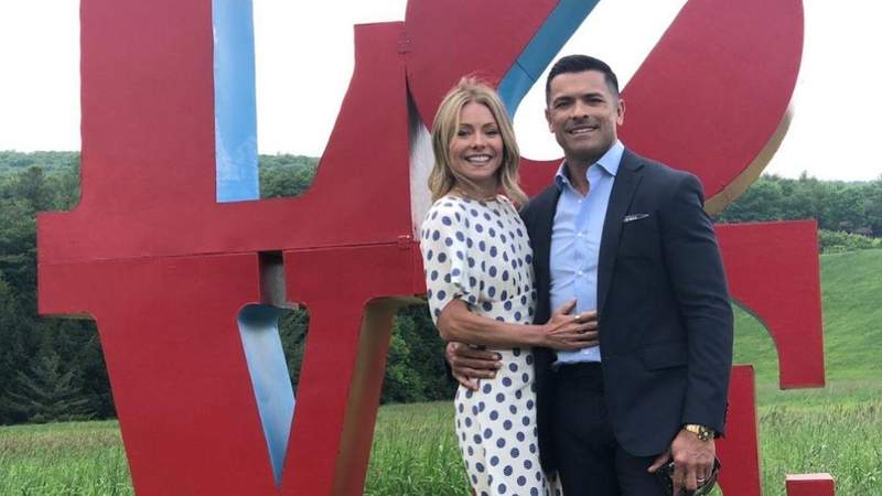 Mark Consuelos and Kelly Ripa tied the knot in 1996.@kellyripa/Instagram