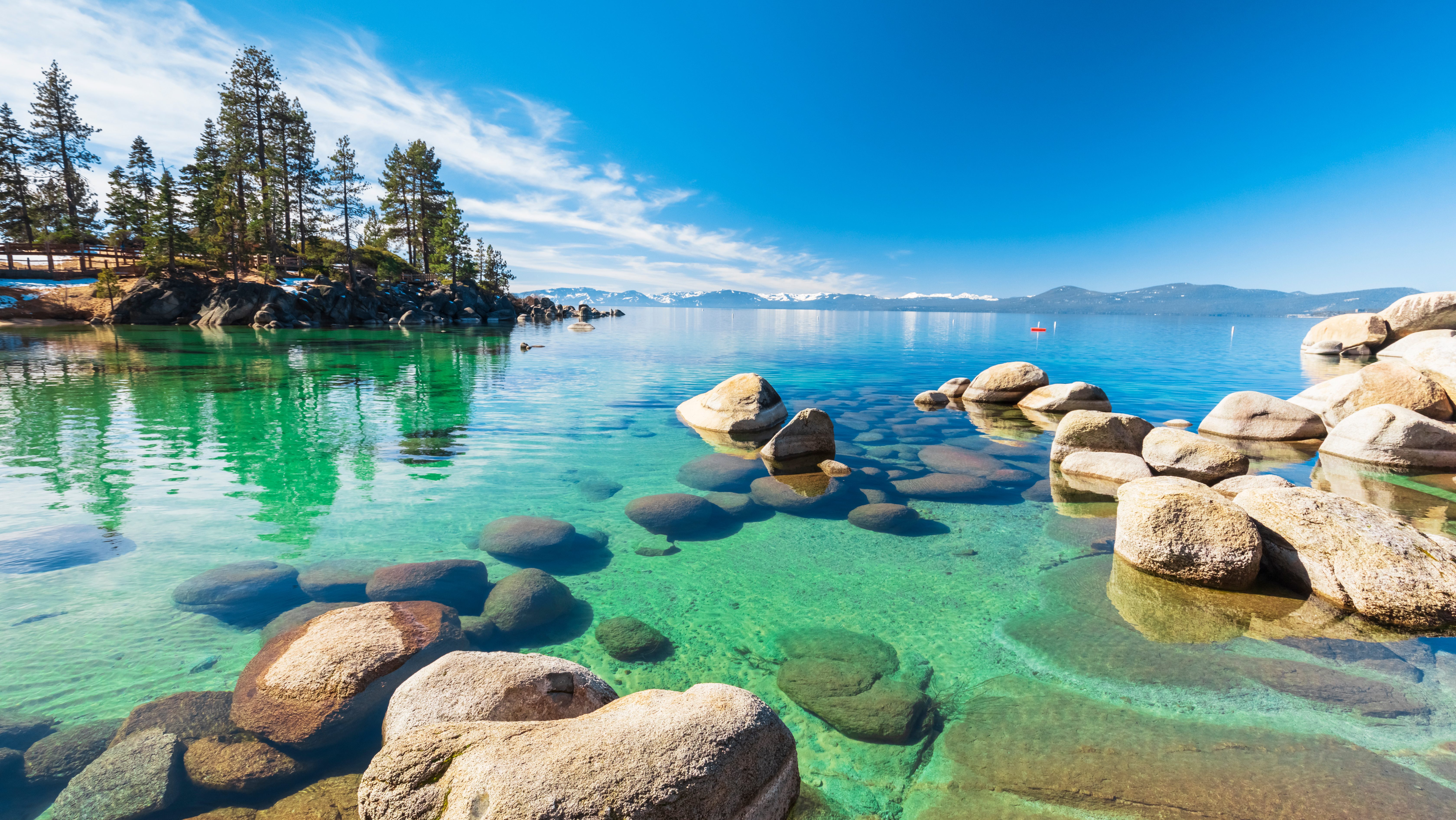 11 U.S. Lakes That Rival the Ocean's Beauty