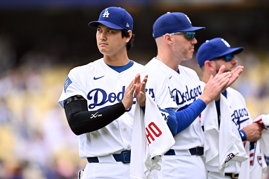 Yoshinobu Yamamoto has rough start as Dodgers drop series to