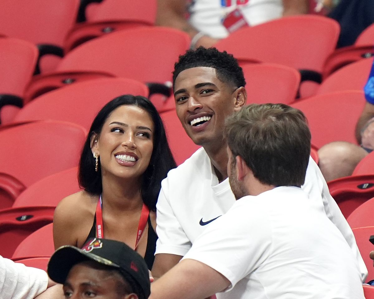 All About Soccer Star Jude Bellingham s Girlfriend Influencer Ashlyn 