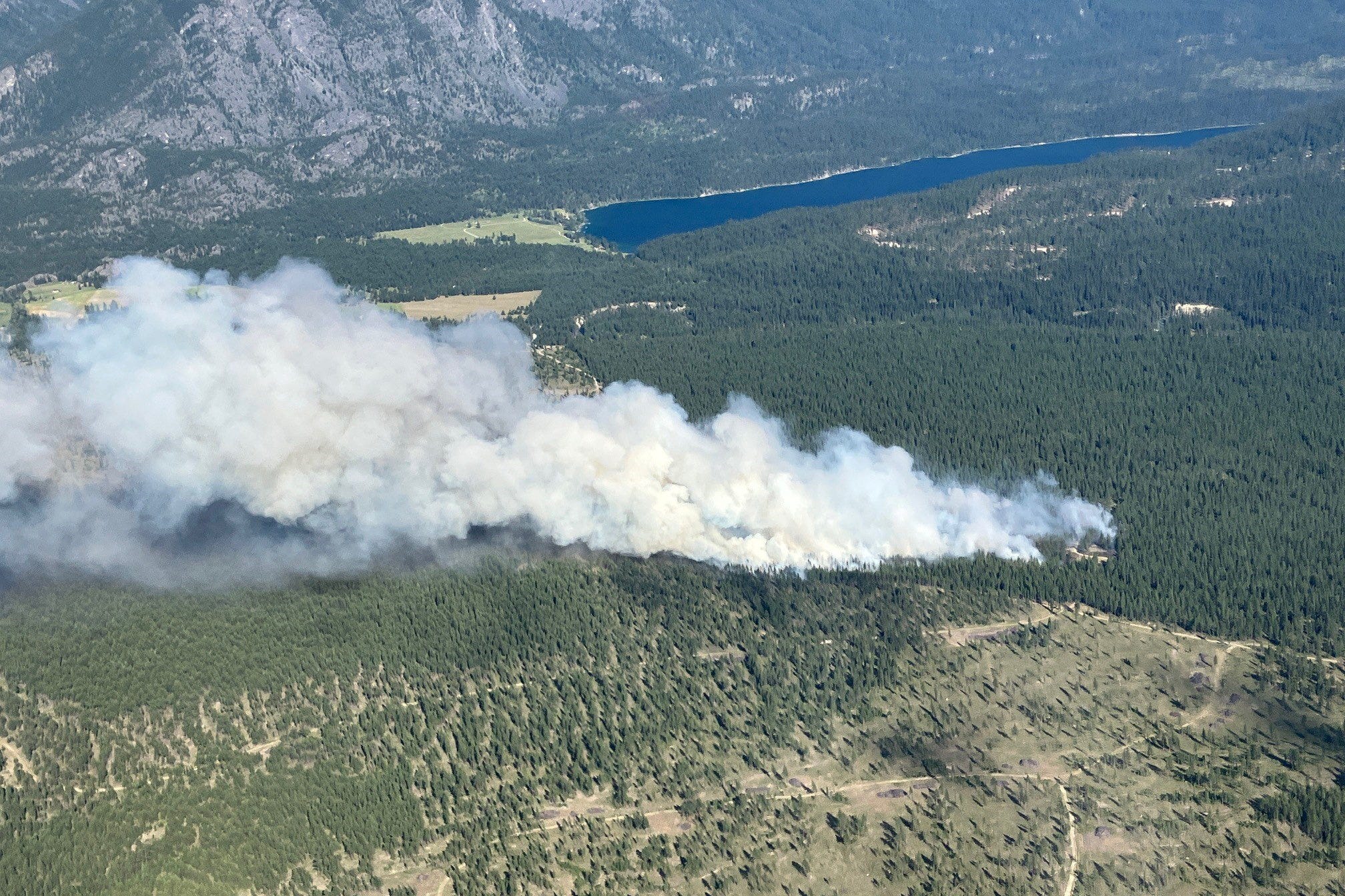 Where are wildfires in Canada? See tracker, smoke and air quality maps
