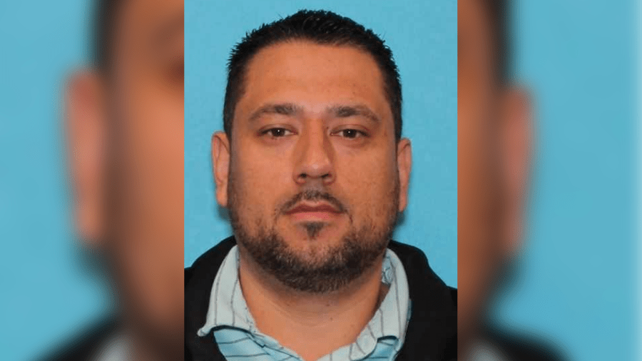 Odessa police seek suspect in $400,000 theft case - AOL