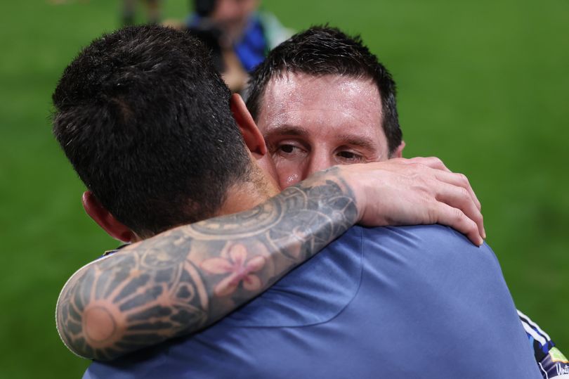 Lionel Scaloni, Head Coach of Argentina, celebrates with Lionel Messi #10 after the 2-1 win during the FIFA World Cup 2026 Semi Final match between England and Argentina at Atlanta Stadium on July 15, 2026, in Atlanta, Georgia.