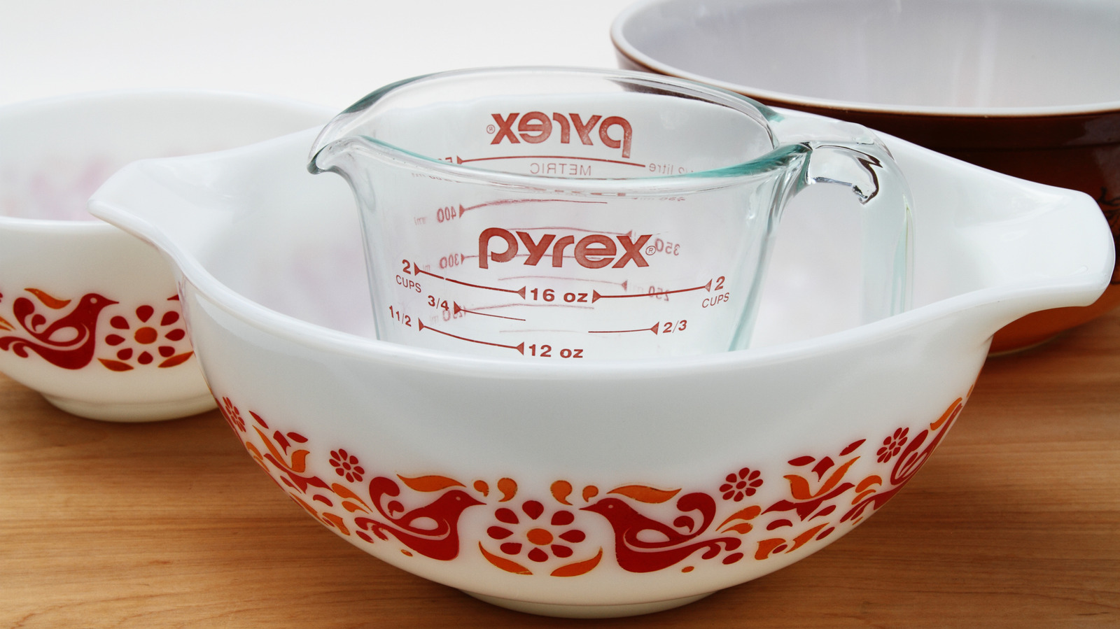 12 '70s Discontinued Pyrex Patterns That Belong Back In Stores - AOL