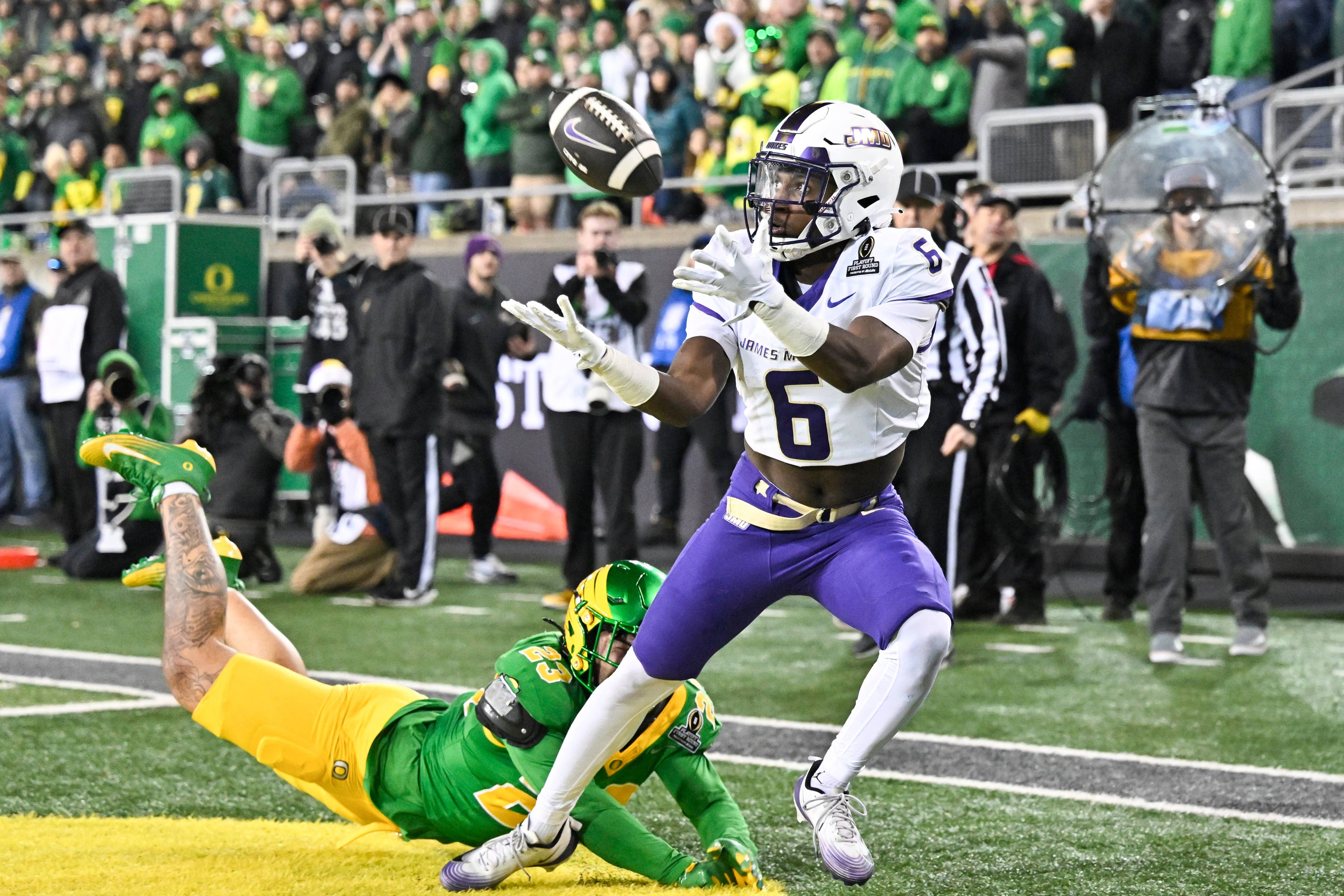 Ranking College Football's 10 Conferences for the 2026 Season - AOL