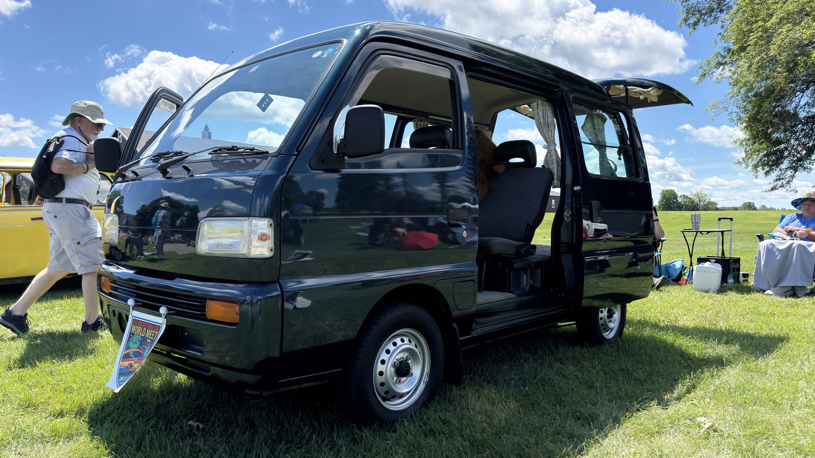 Finally, Alaskans Can Daily 25-Year-Old Japanese Kei Trucks - AOL