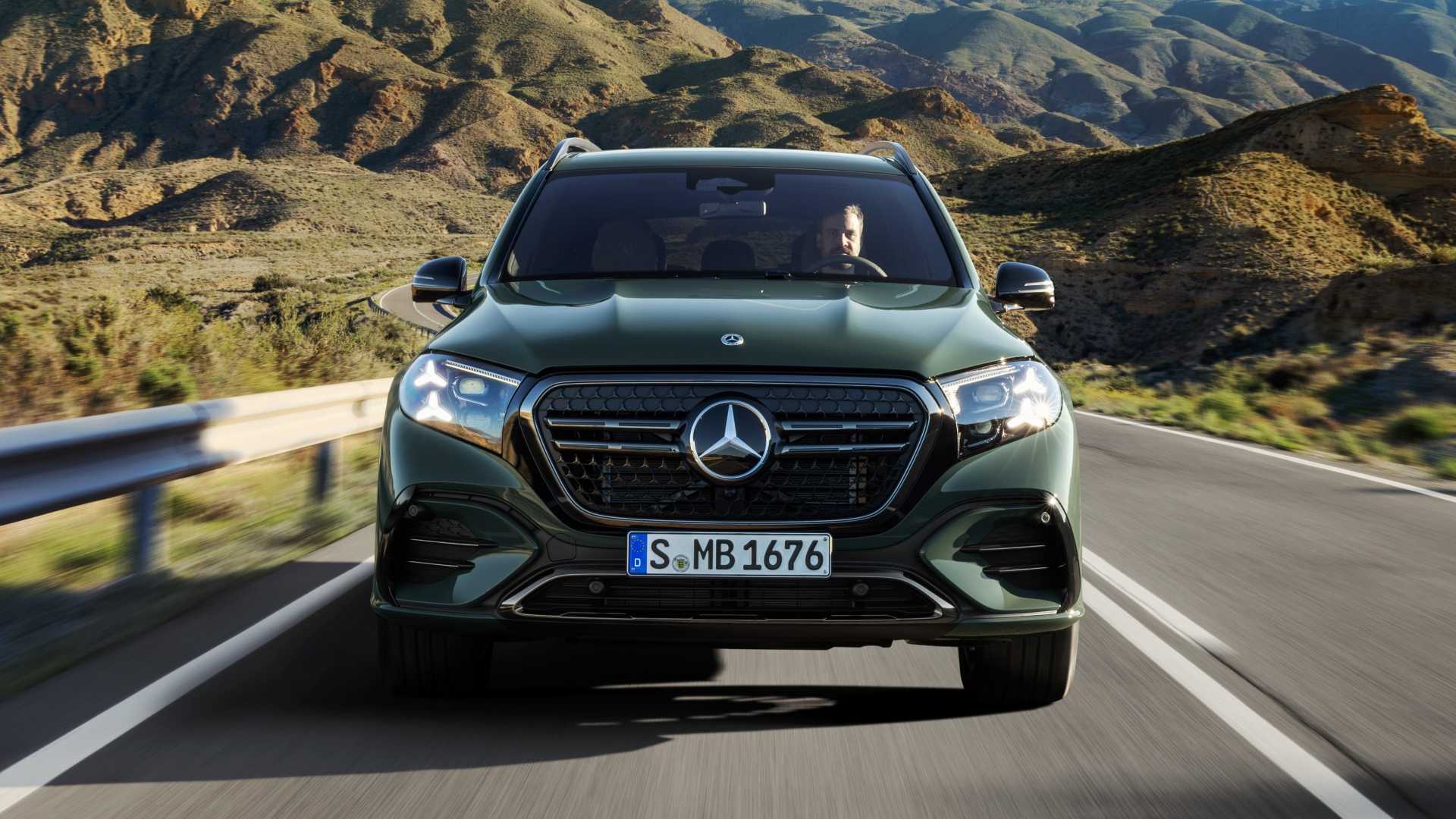 2027 Mercedes-Benz GLS 580 Exterior Dynamic