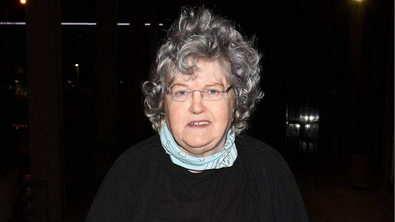 'Home Alone 2' Star Brenda Fricker Dies at 81 - AOL