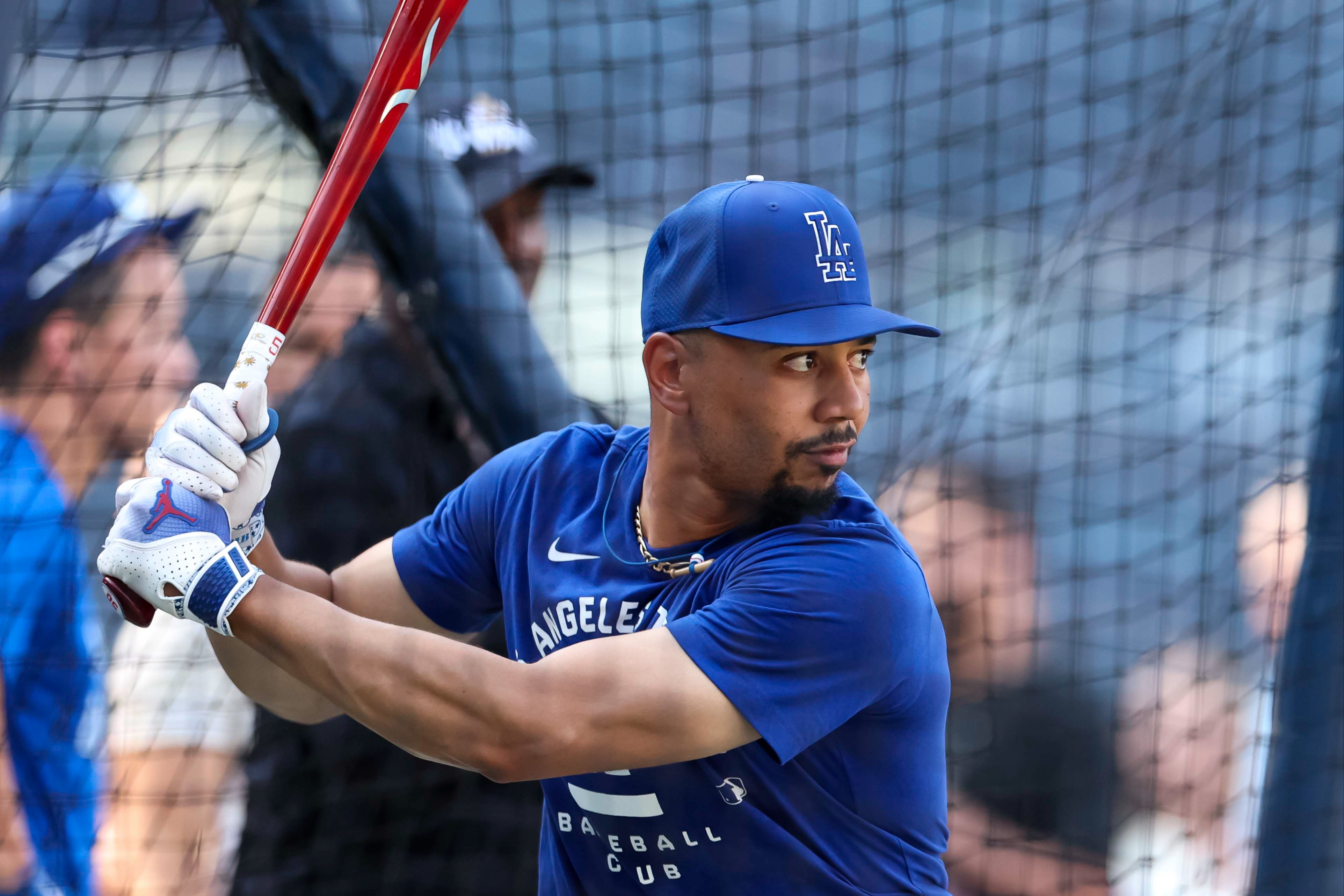Dodgers' Mookie Betts Makes Career Announcement - AOL