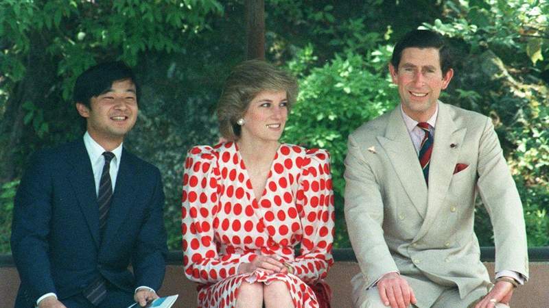Prince Charles wore cufflinks that Camilla Parker Bowles gave him.MEGA