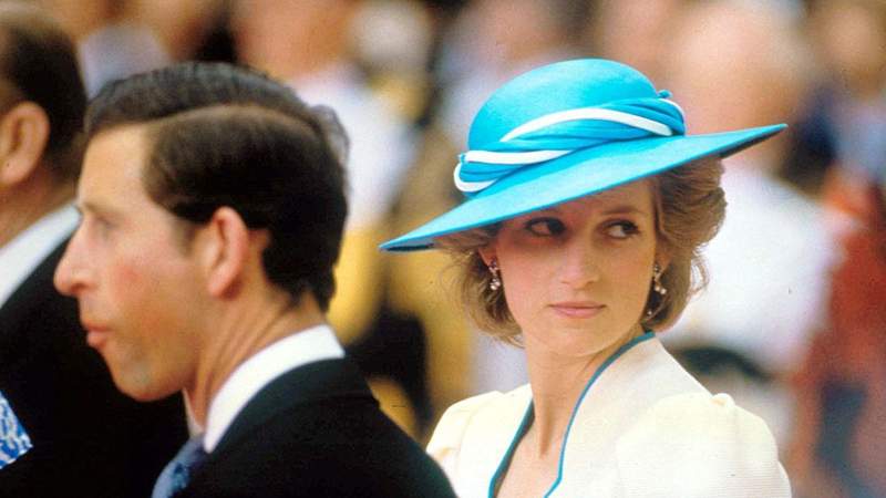 Prince Charles and Princess Diana divorced. MEGA