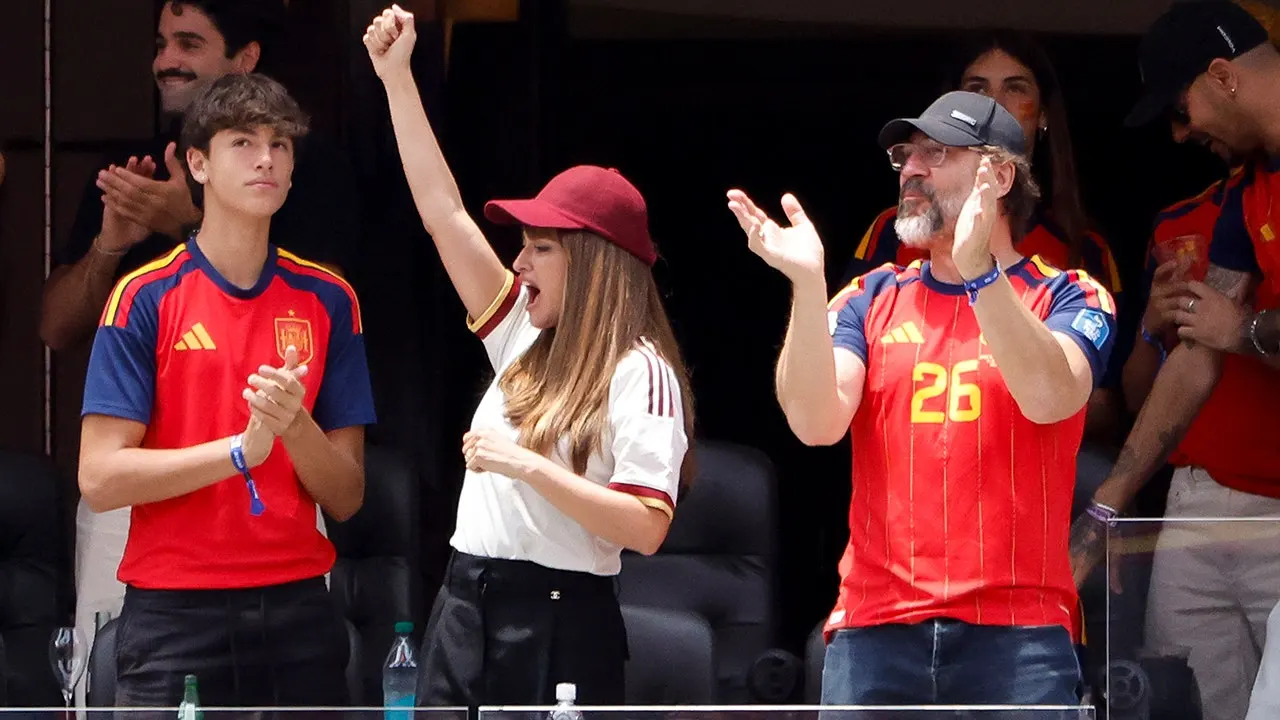 Penelope Cruz and Javier Bardem at the quarterfinal match between Spain and Belgium.