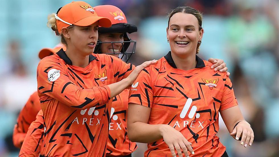 Sunrisers Leeds Dominate Women's Hundred Opener, Thrash MI London
