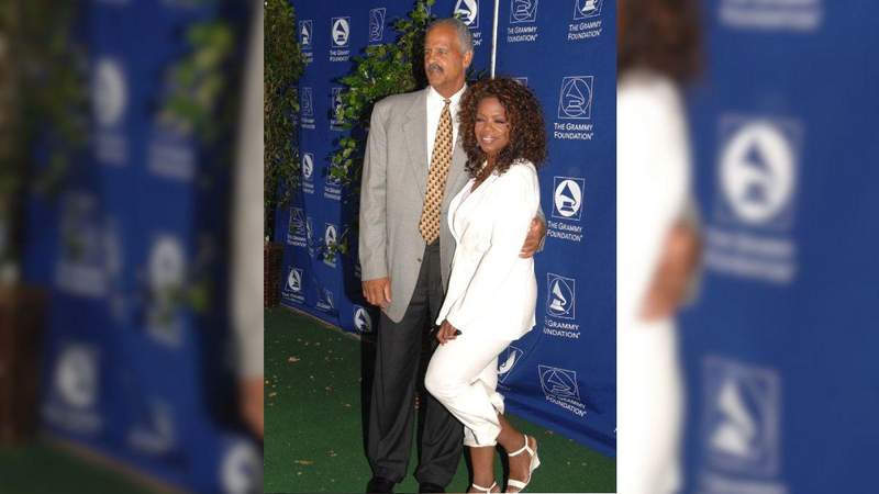 Oprah Winfrey has been in a relationship with Stedman Graham since 1986.MEGA
