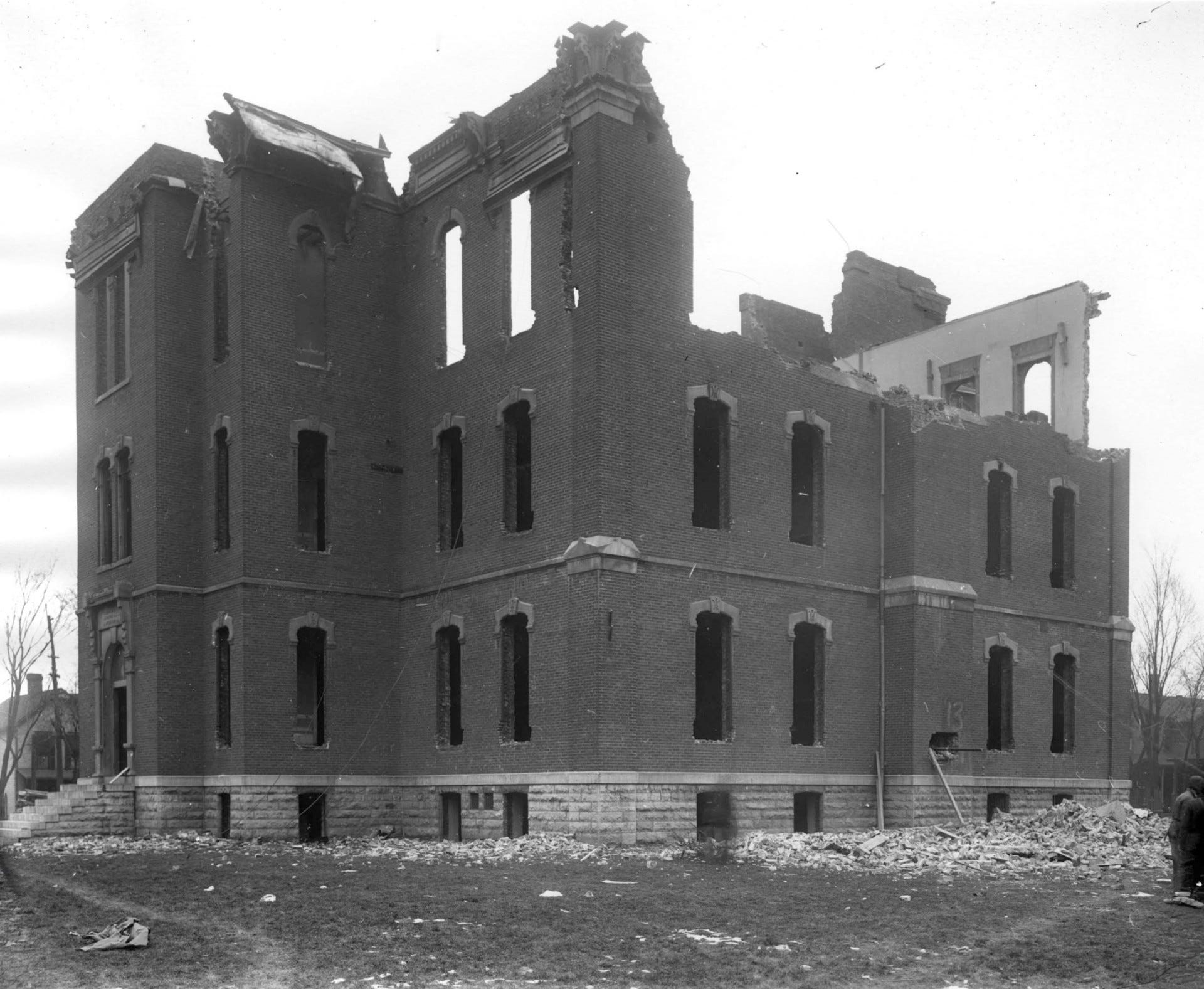 ByGone Muncie: The Welsh immigrant who built Muncie High School - AOL
