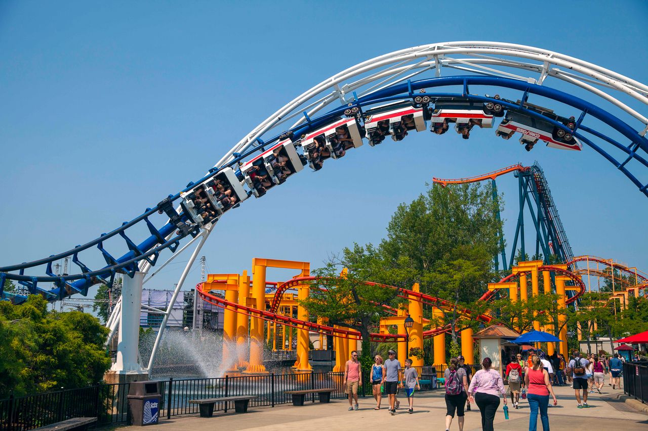 Epic 800-Mile Midwest Road Trip Conquers 44 Roller Coasters