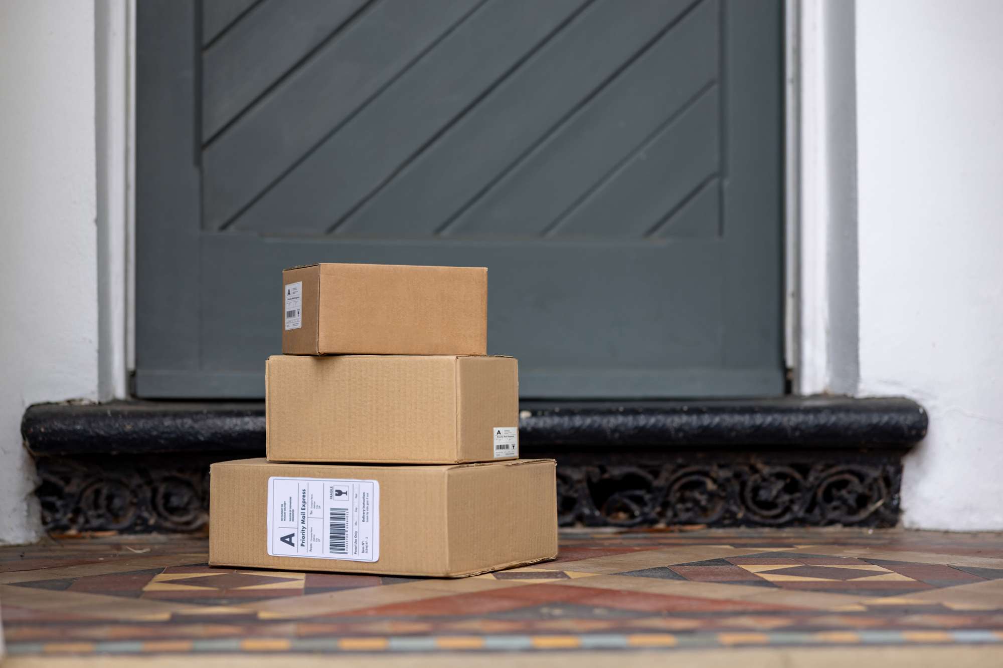 Photo: aol.com Shipping Carriers Issue Tariff Refunds to Consumers After Supreme Court Ruling