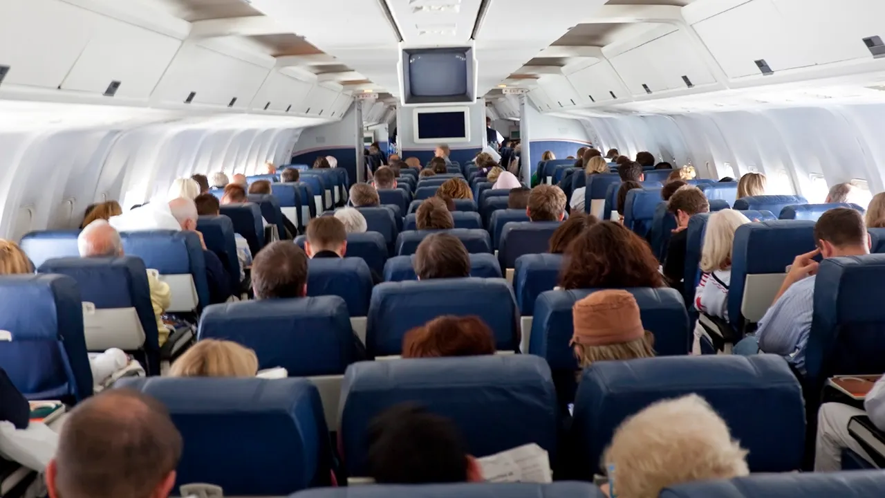 British Airways flight 'seconds from disaster' after pilot blunder over  London - AOL