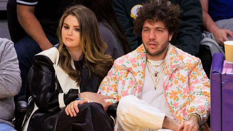 Benny Blanco praised Selena Gomez's homemade eggplant parmesan after calling it the best thing he tasted in Italy.MEGA