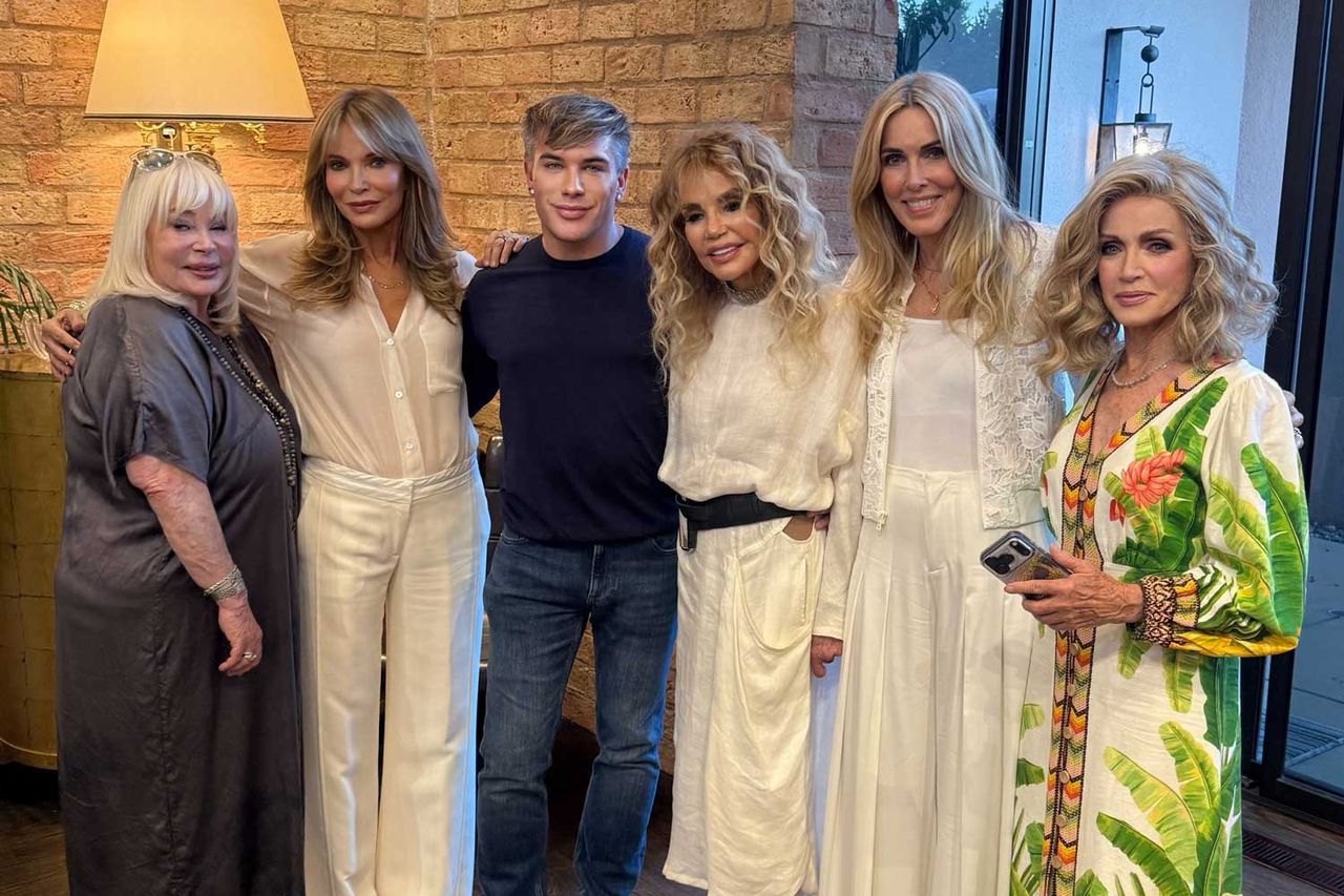 Jaclyn Smith, Dyan Cannon, Alana Stewart, Donna MillsCrédito: Dyan Cannon/Instagram