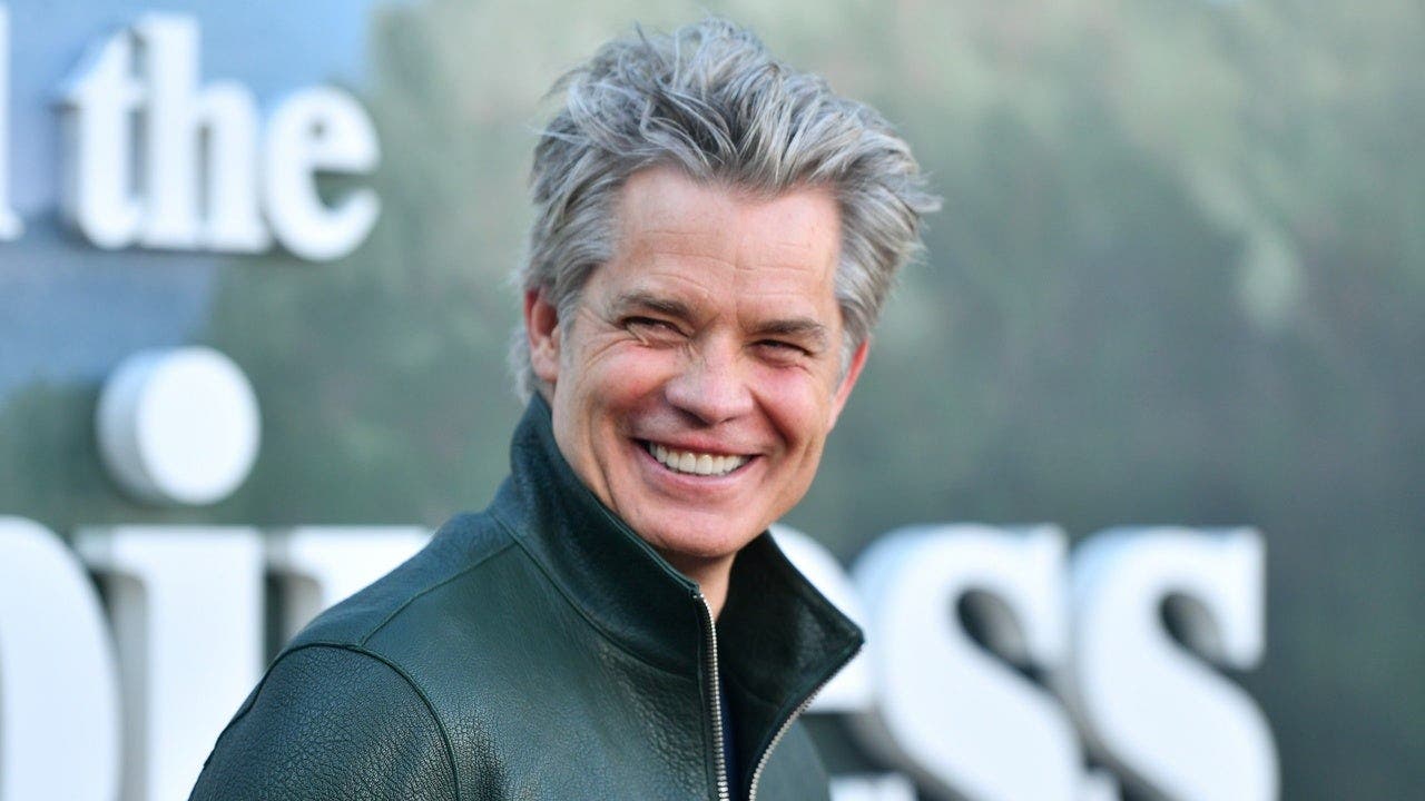 Timothy Olyphant está no tapete vermelho