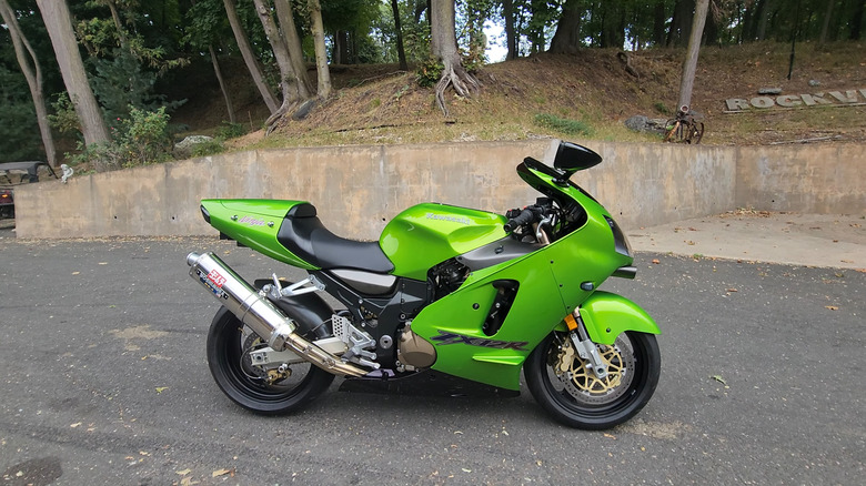 5 Hypercars Faster Than A Kawasaki Ninja H2R Motorcycle - AOL