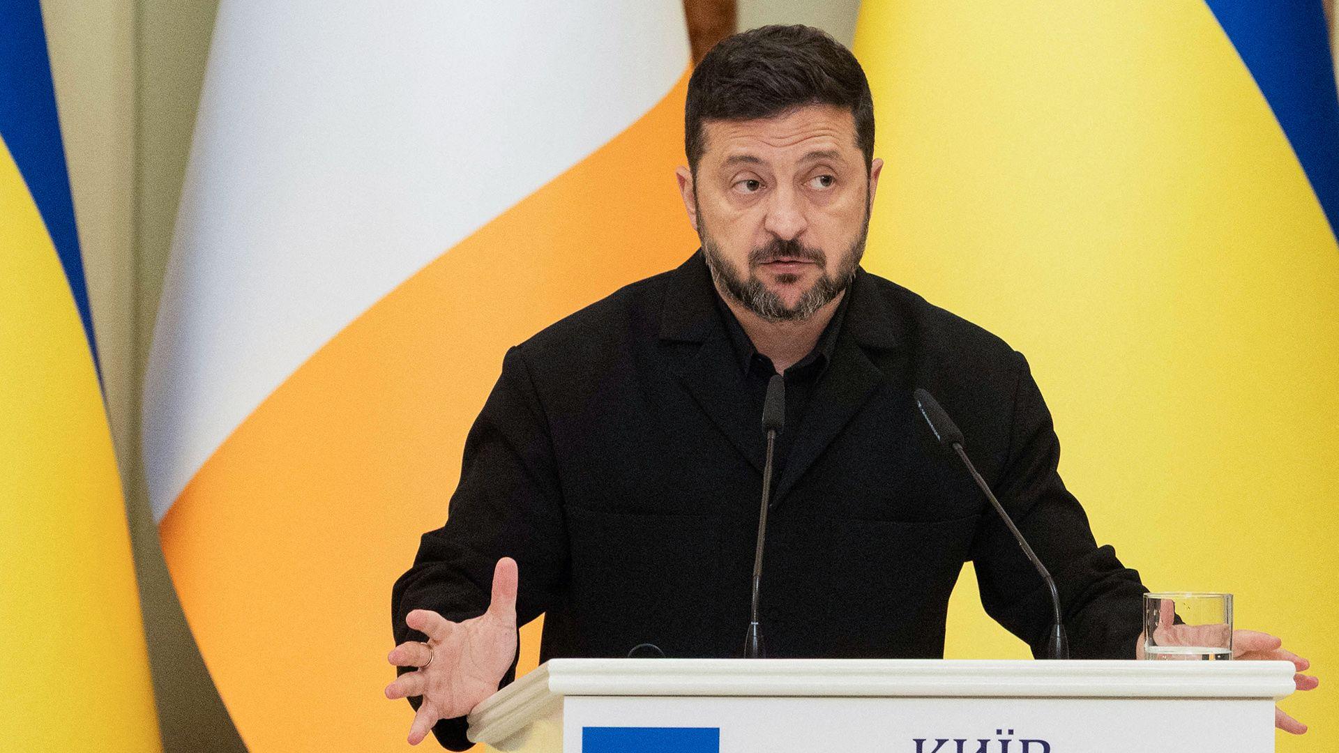 Photo: aol.com Zelensky discusses steps to strengthen international support for Ukraine with UWC delegation