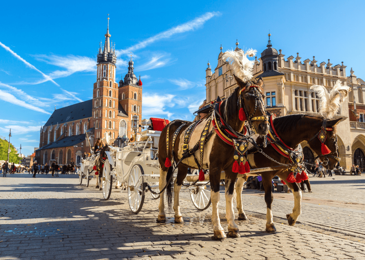 Horse carriages in Krakow’s main square. - 