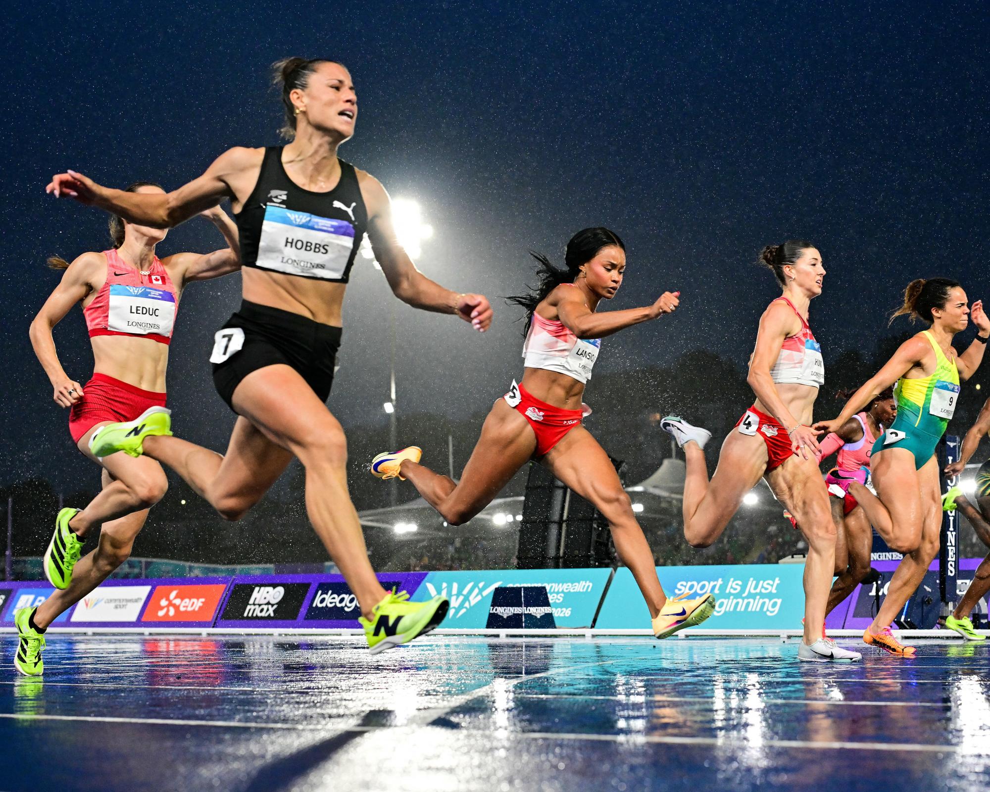  My Fingers Were Underwater Amy Hunt Settles For 100m Silver In 