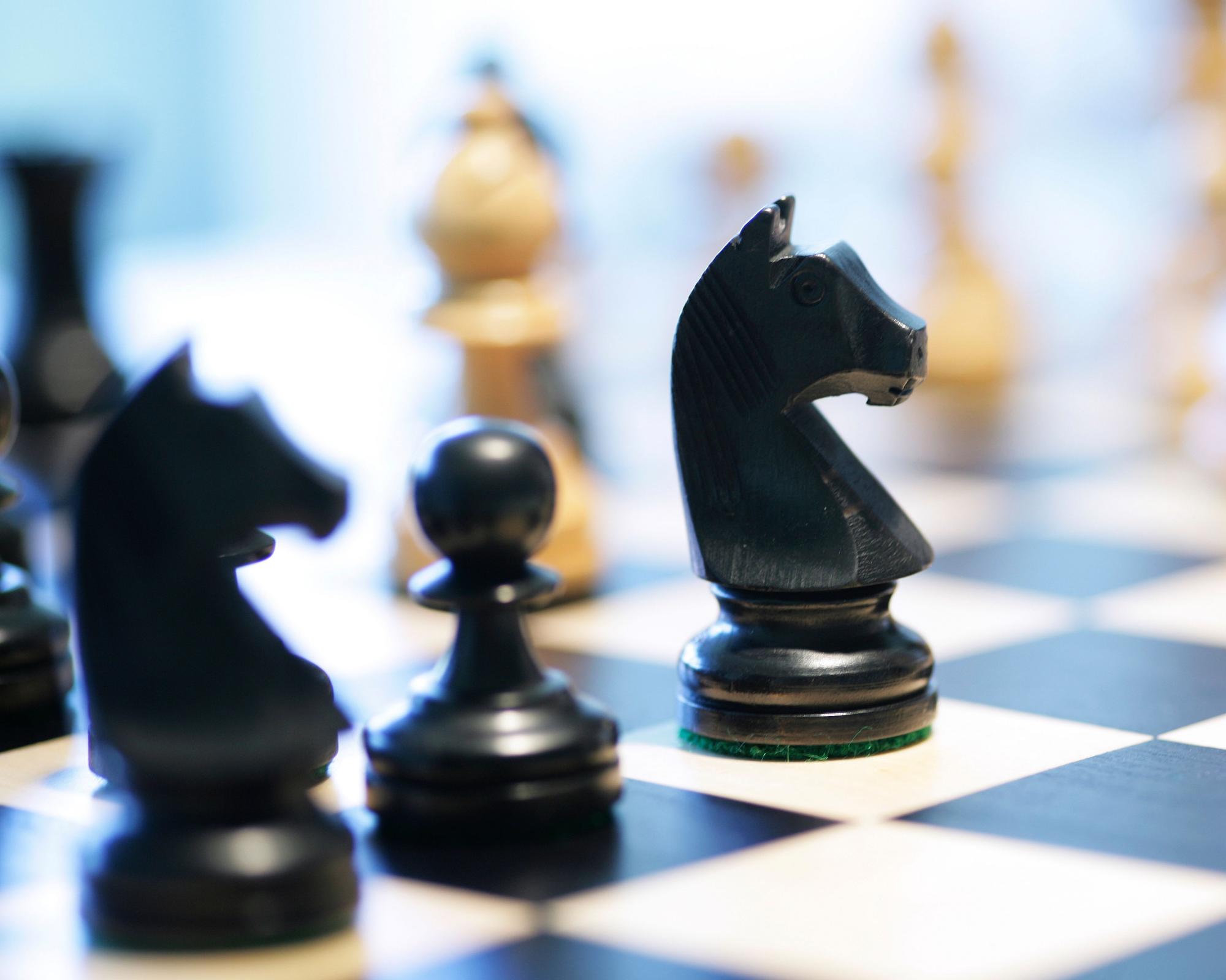 Thursday news quiz: exposed bodies, racy stories, and children winning at chess - AOL