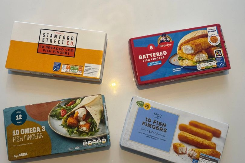 cast of bird box fish fingers Birds Eye 8 Crispy Batter Fingers, 224g (Frozen) Grocery 10 Haddock Fillet Fish Fingers