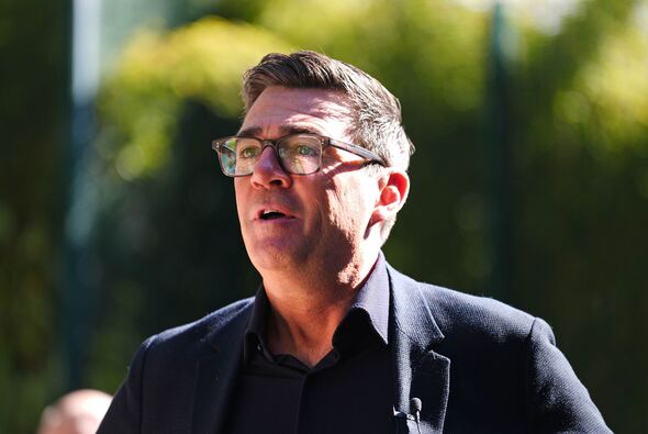 GB News halted for breaking migrant update in huge blow to Andy Burnham - AOL