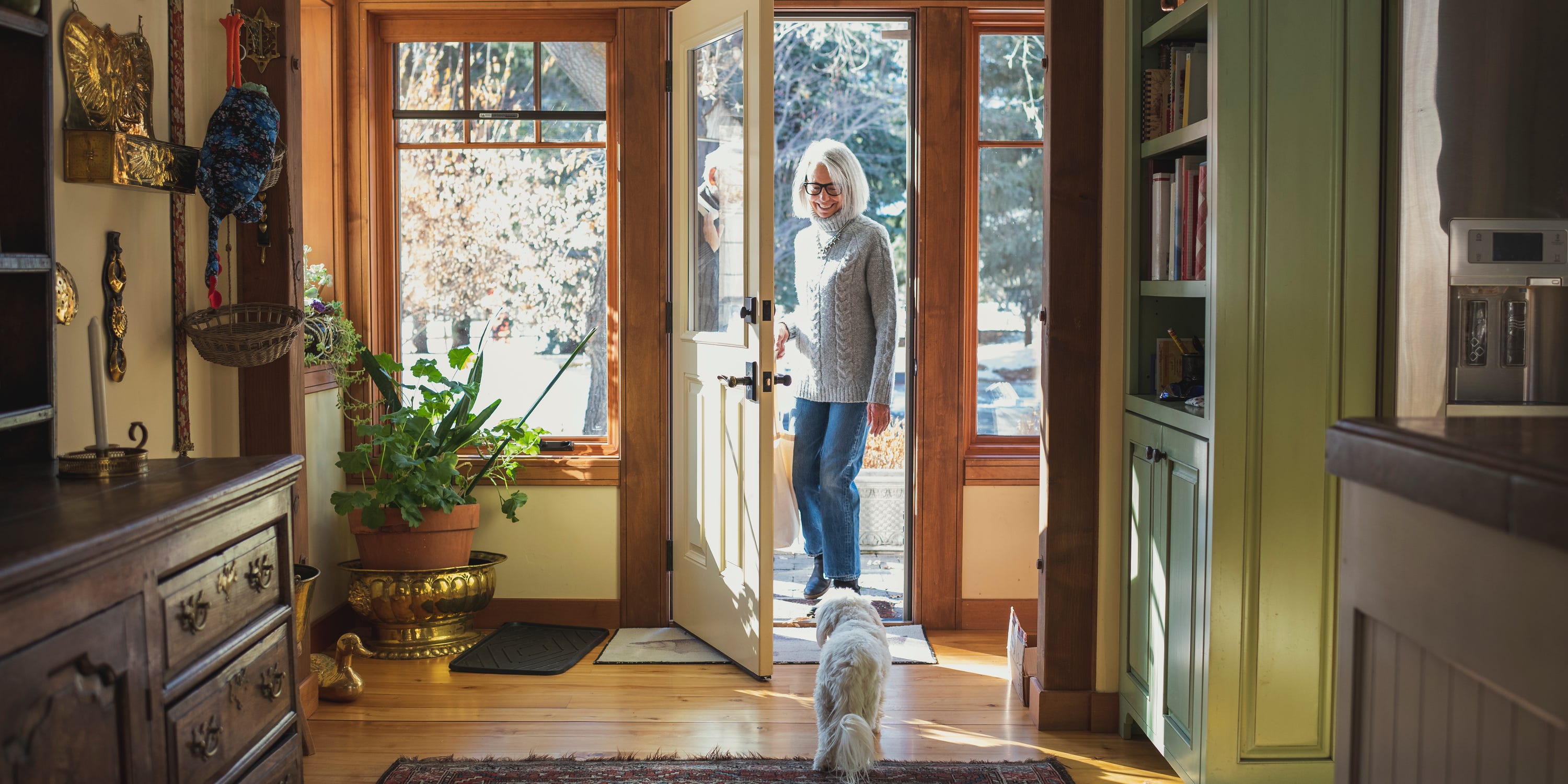 These Designer-Approved Entryway Ideas Make the Most of a Small Space