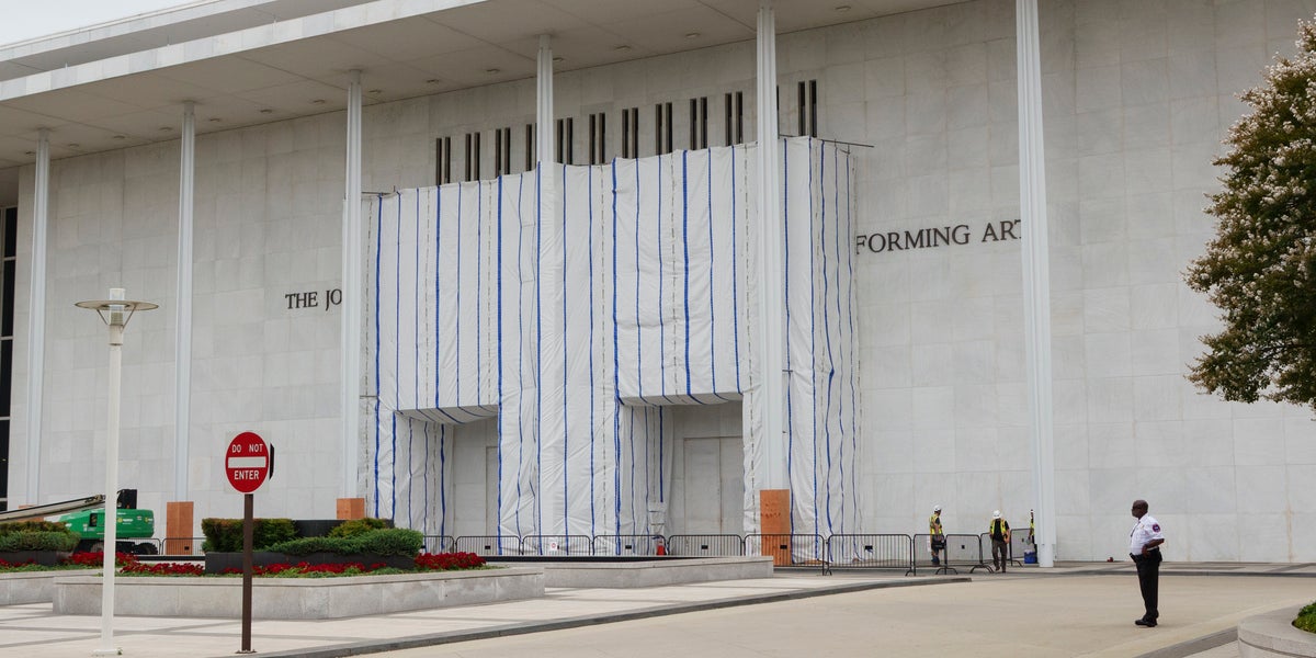 Kennedy Center Suspends Public Tours: NYT