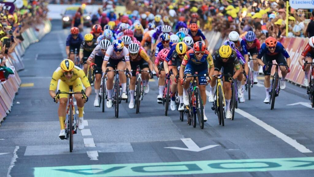 Tour de France Femmes: Lorena Wiebes wins the second stage