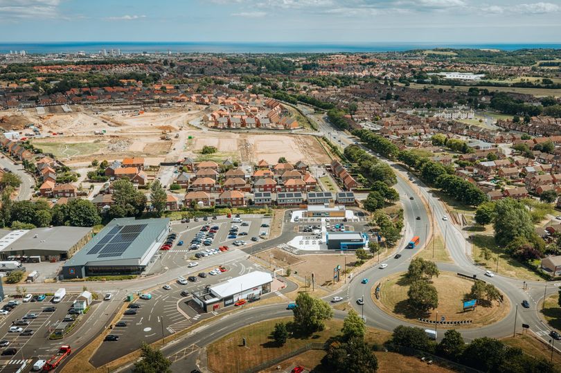 Regeneration of Sunderland Dewhirst site completes with final two retail units