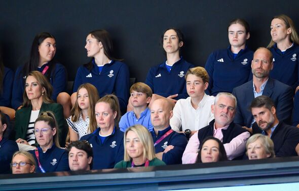 Princess Kate's 'habit' has royal fans in stitches - AOL