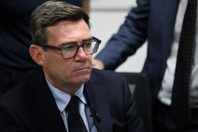 Republic praises Andy Burnham's written constitution plan for opening door to 'abolishing monarchy'