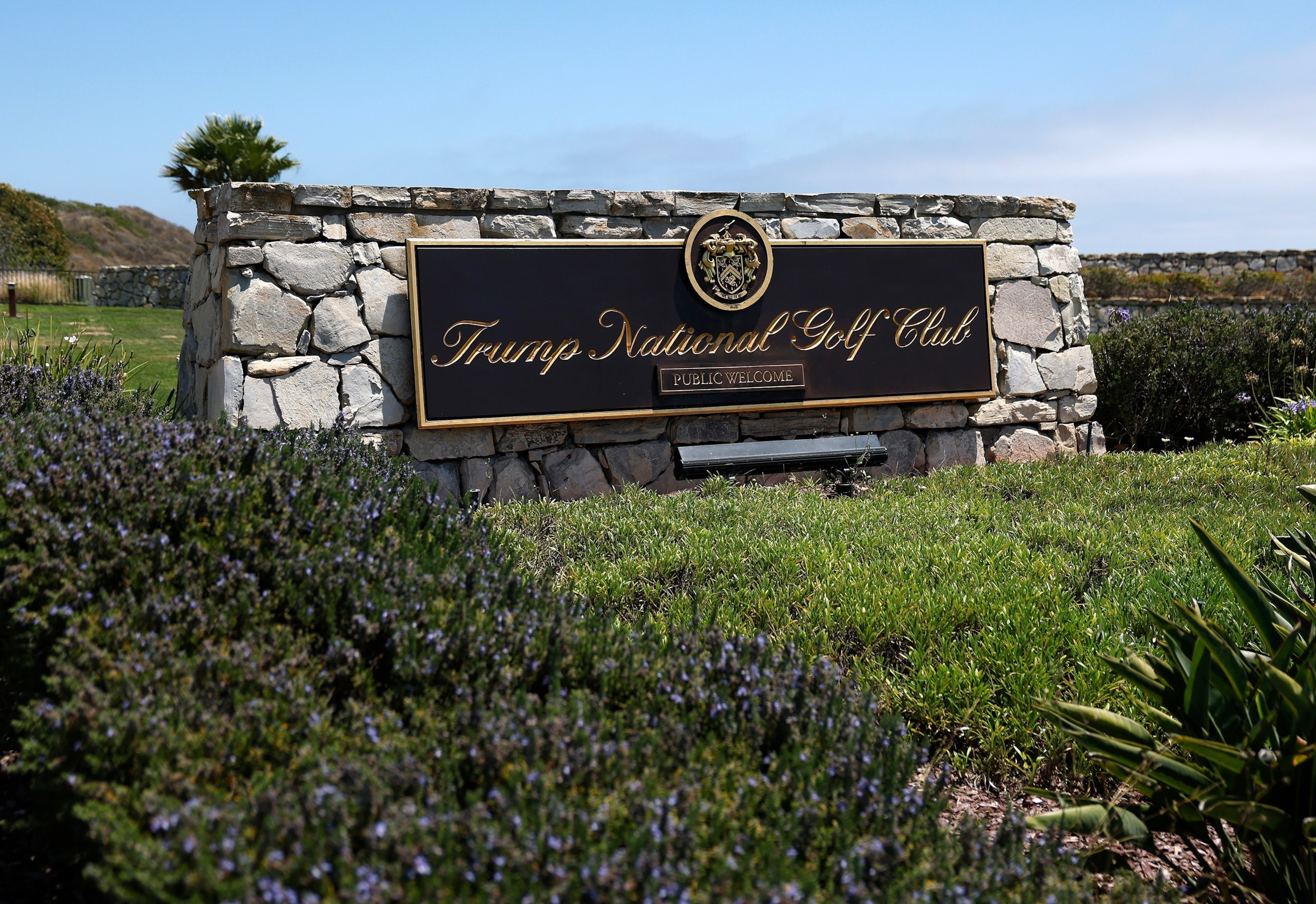 Photo: aol.com Armed Man Arrested Near Trump Golf Course in California