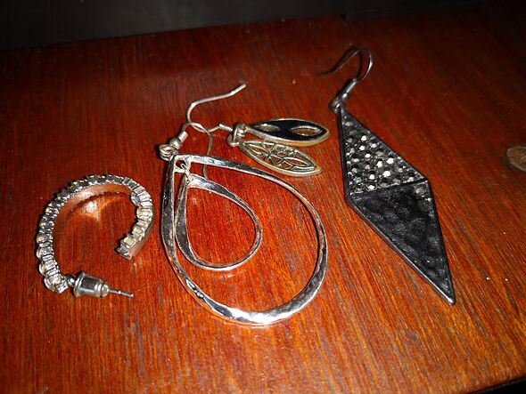 Drunk son demands money for booze off mum who dies after he 'rips off earrings in attack'