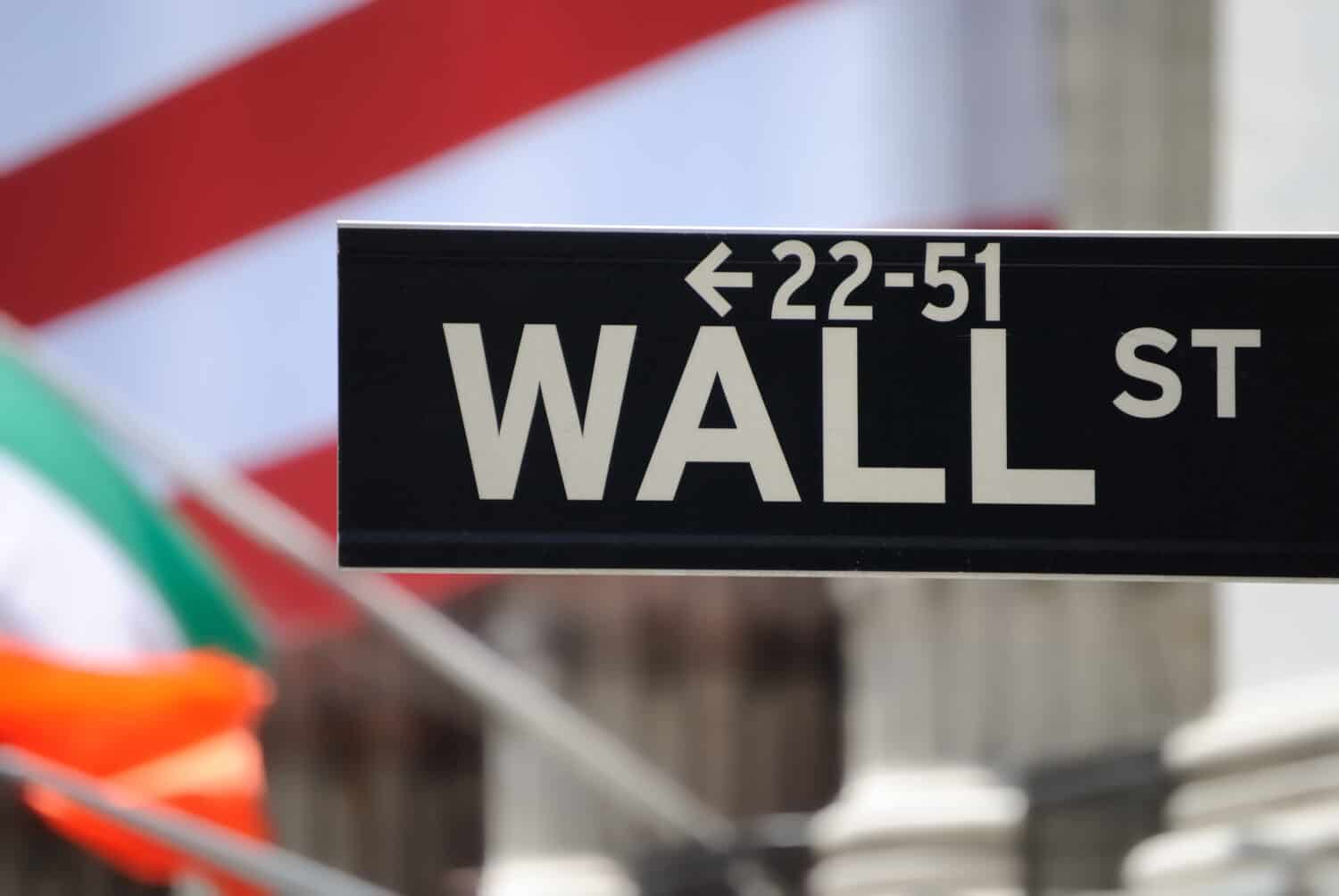 Here Are Tuesday's Top Wall Street Analyst Research Calls: Apple, CoreWeave, eBay, Exxon Mobil, Intuit, Nebius Group, Palantir Technologies, SK hynix, and More