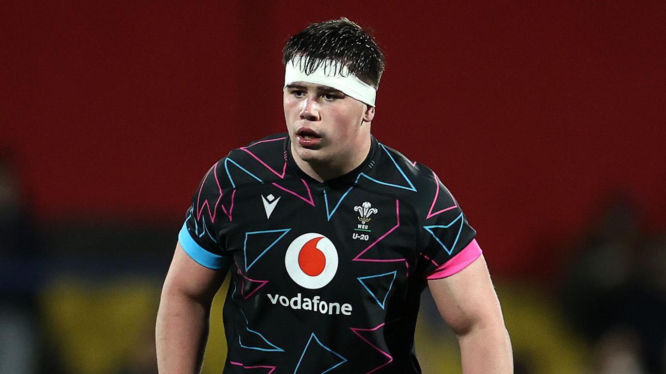 The teenage Cardiff hooker ignoring Wales hype