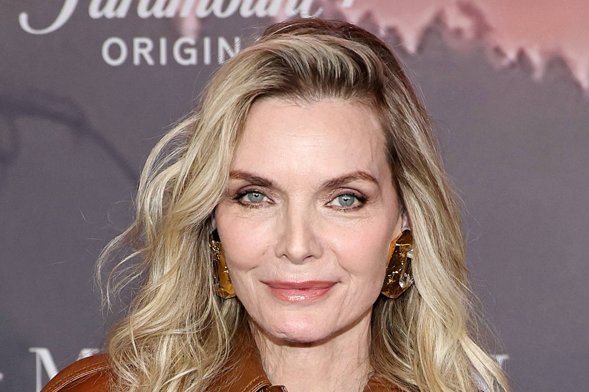 Michelle Pfeiffer appears to announce movie retirement Michelle Pfeiffer appears to announce movie retirement