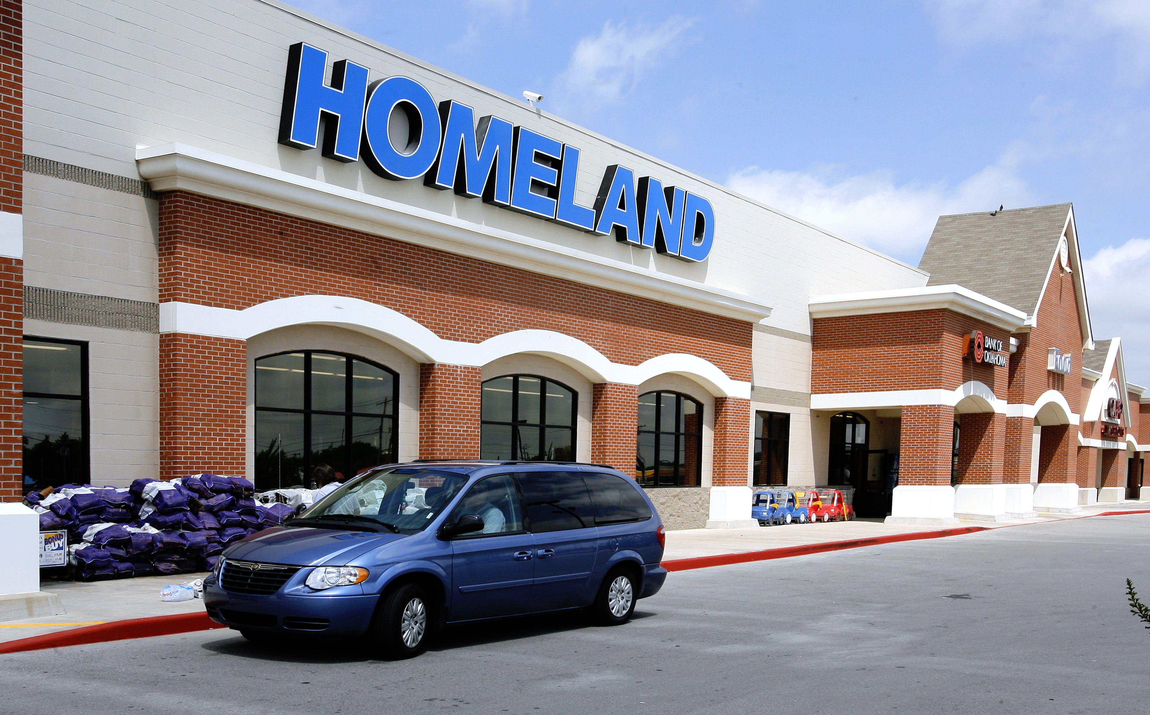 Homeland launches dinner deals, incentives to improve shopper experience