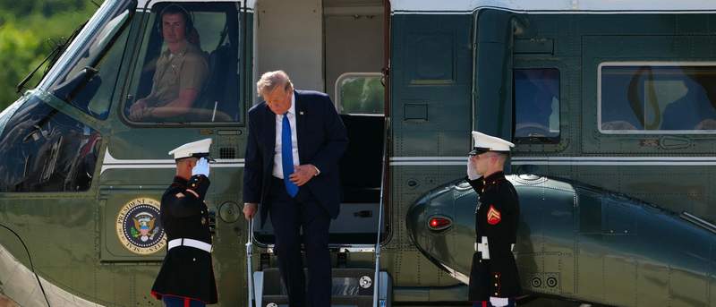 Photo: aol.com FAA Investigates Marine One Near-Miss With Passenger Jet in DC