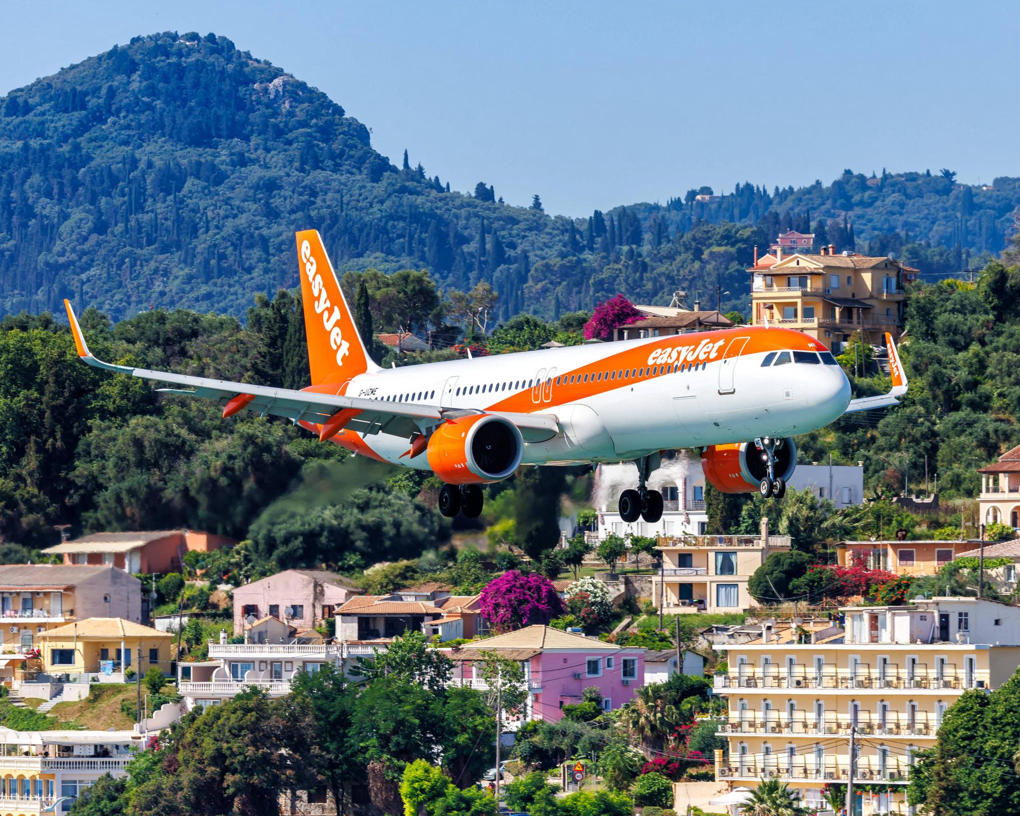 Photo: aol.co.uk EasyJet Agrees To £5.7bn Apollo Takeover After Rival Exits